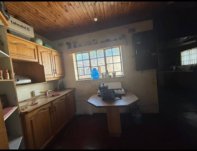 3 BEDROOM HOUSE FOR SALE IN VANDERBIJLPARK CE 2